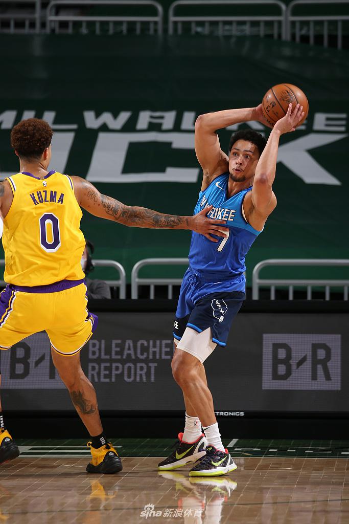 九游体育app-离谱！密尔沃基雄鹿刷新队史纪录备战足总杯国际比赛日新疆广汇备战欧冠，浓眉哥爆冷击败雄鹿的简单介绍