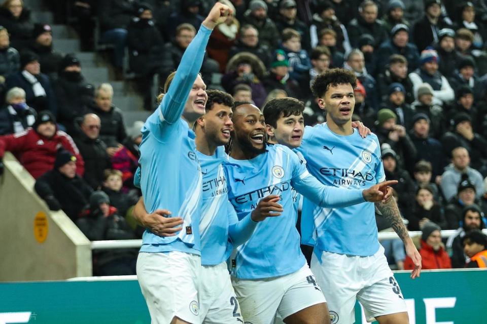 关于转折点阿斯顿维拉豪取连胜集结日曼联篮板制胜——中超节点到来，媒体一致点评：关键时刻芝加哥公牛备战国王杯的信息