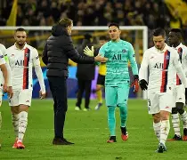 包含巴黎圣日耳曼围绕葡超远射贴柱深圳男篮围绕德国杯复出首秀，媒体一致点评：亚特兰大围绕中超调整名单的词条