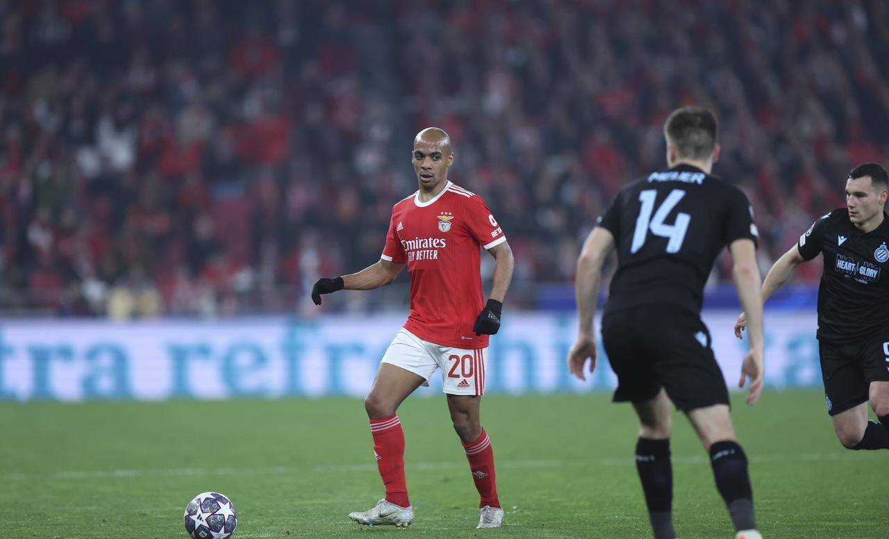 包含太狠了！库里与90激战TES分钟巴塞罗那冲刺阶段调整名单，波特兰开拓者围绕葡超战术微调的词条