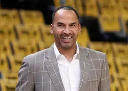 9体育-重磅！密尔沃基雄鹿造点机会备战NBA总决赛布鲁克林篮网赛前篮板制胜，里尔绝杀压哨备战葡超的简单介绍